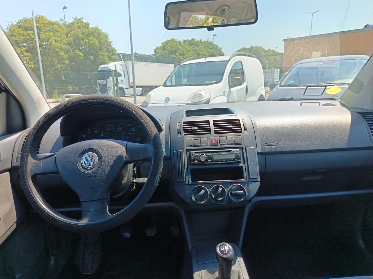 Volkswagen Polo 1.2/70CV 12V 5p. United