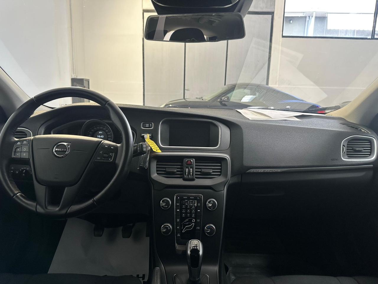 Volvo V40 D2 Geartronic Business N1
