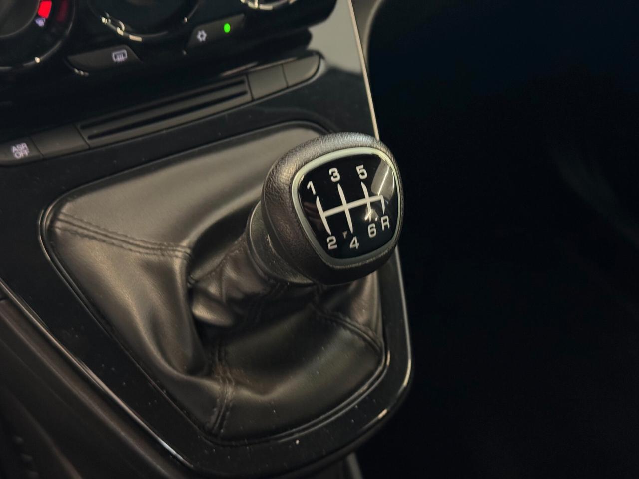 Lancia Ypsilon LANCIA YPSILON 1.0cc 69Cv Platino