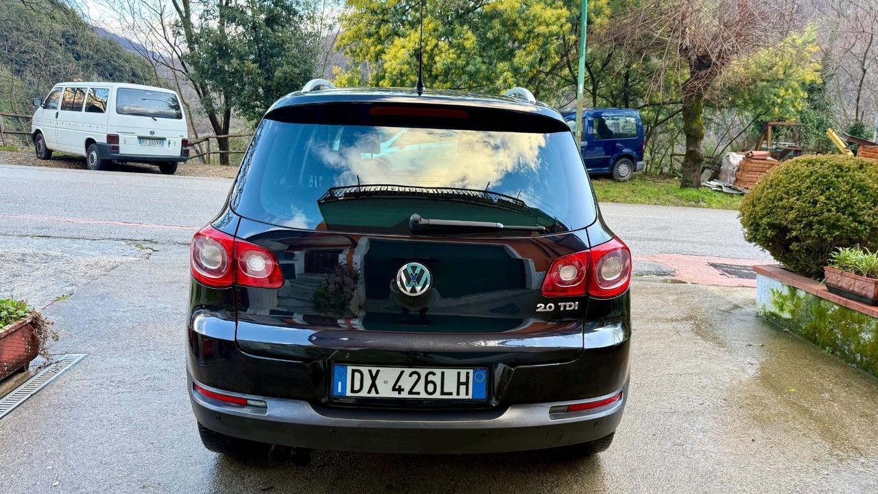 Volkswagen Tiguan 2.0 TDI DPF 4MOTION tiptronic Sport & Style