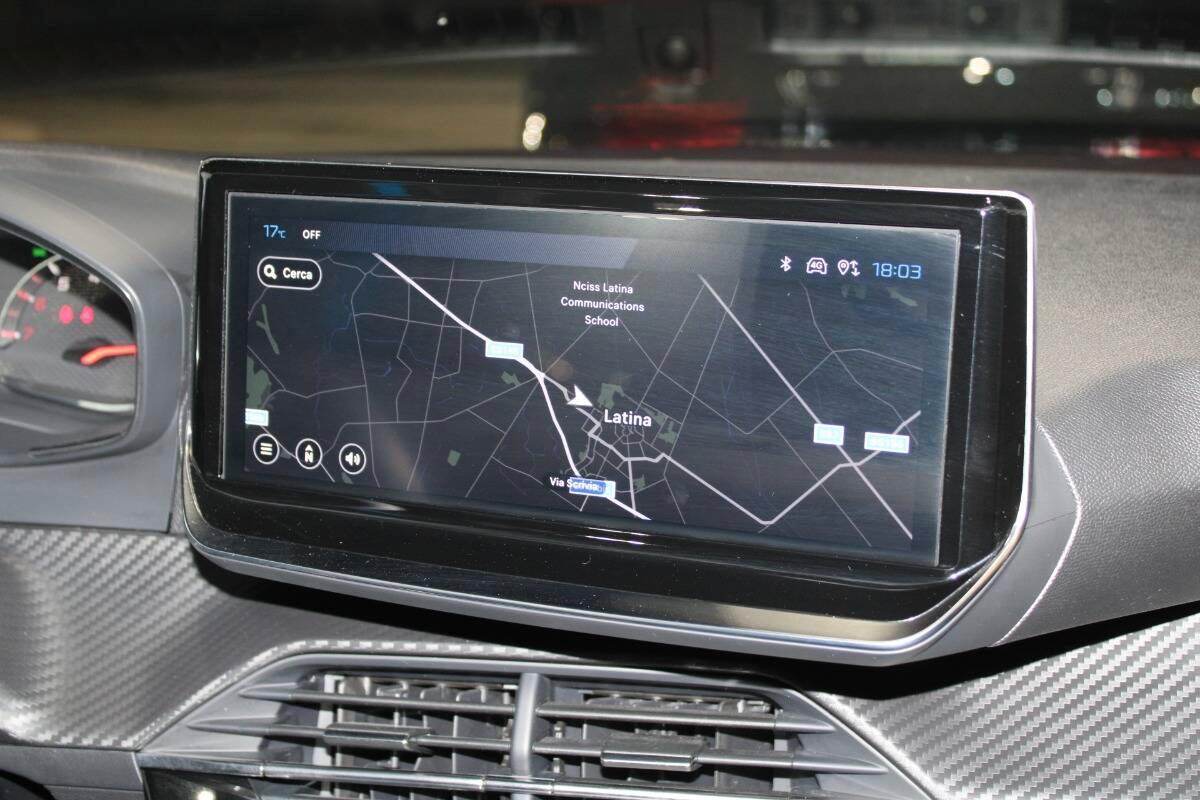 Peugeot 208 1.2 puretech Active s&s 100cv Con NAVIGATORE