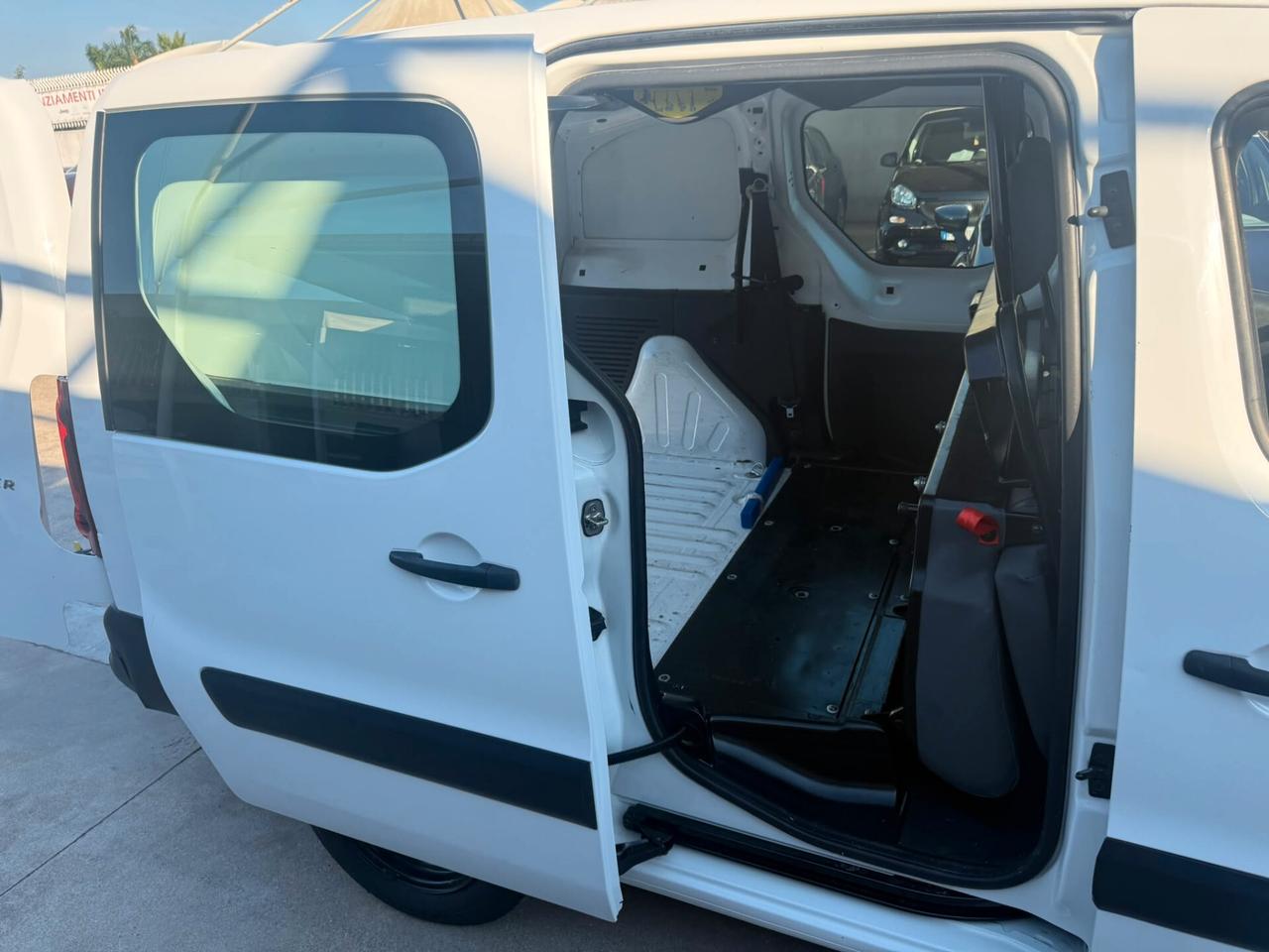 Peugeot Partner BlueHDi 100 L2 Furgone DC Mobile