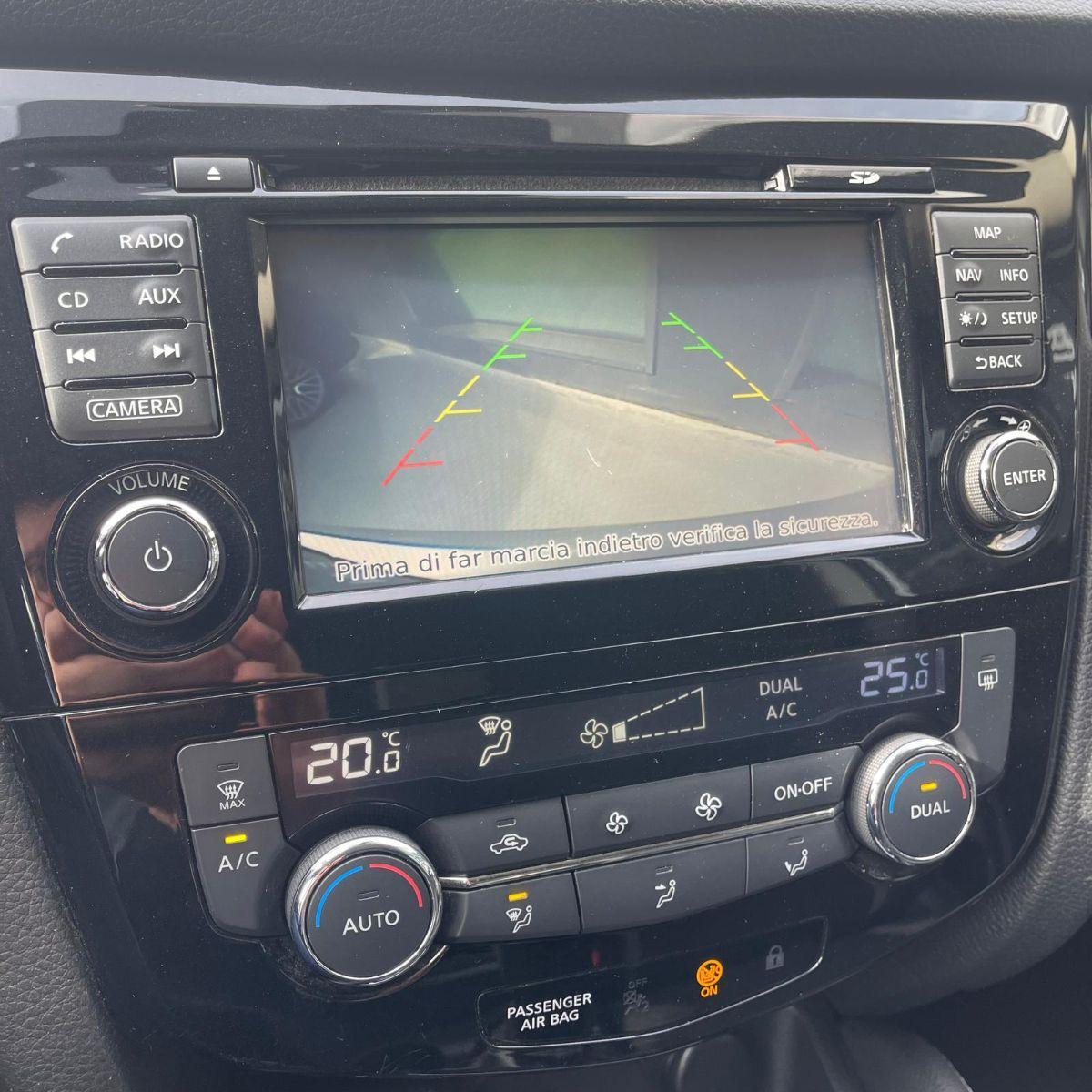 NISSAN - Qashqai - 1.6 dCi 2WD XTronic