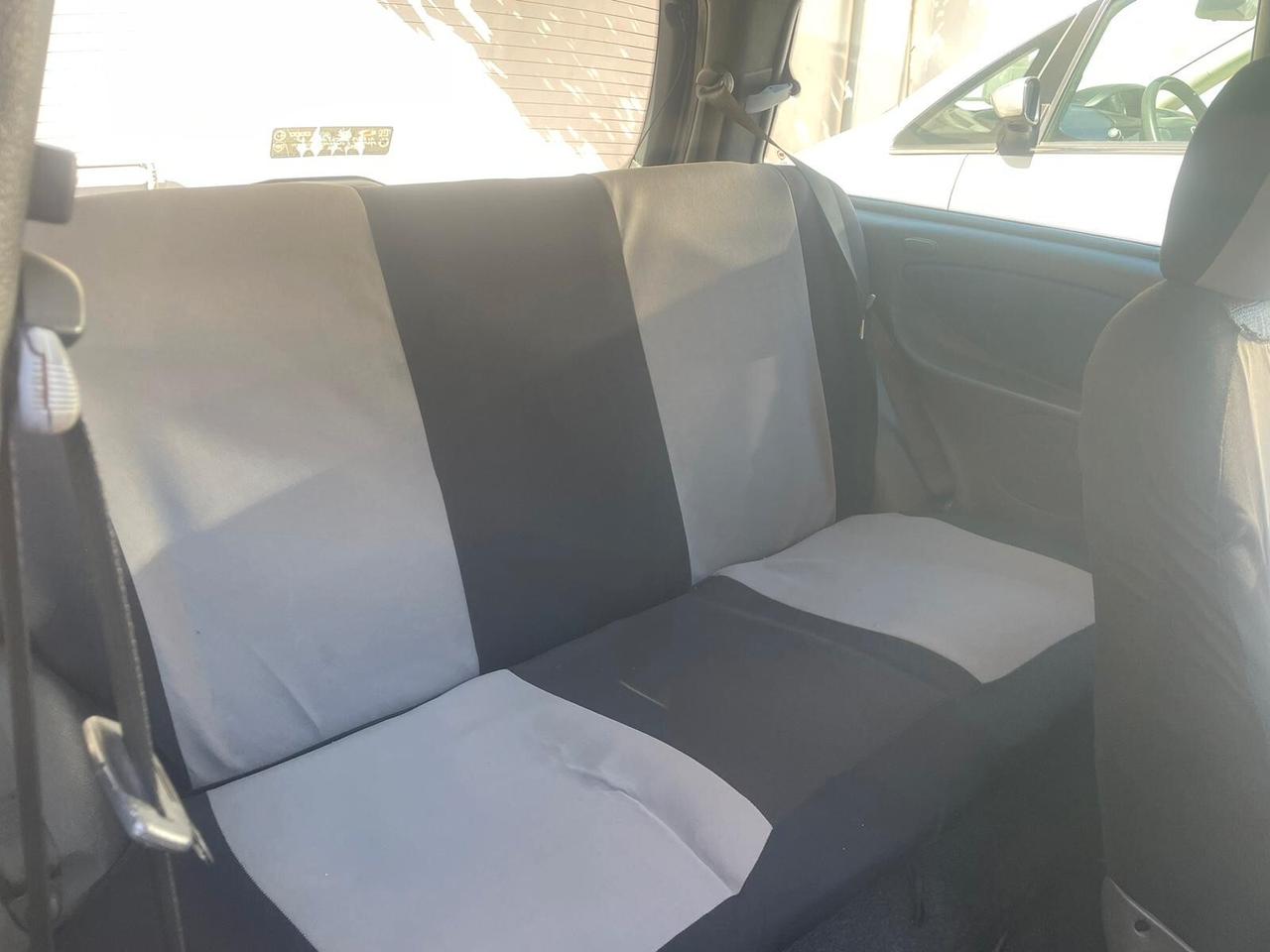 Lancia Y 1.1i cat Elefantino Blu