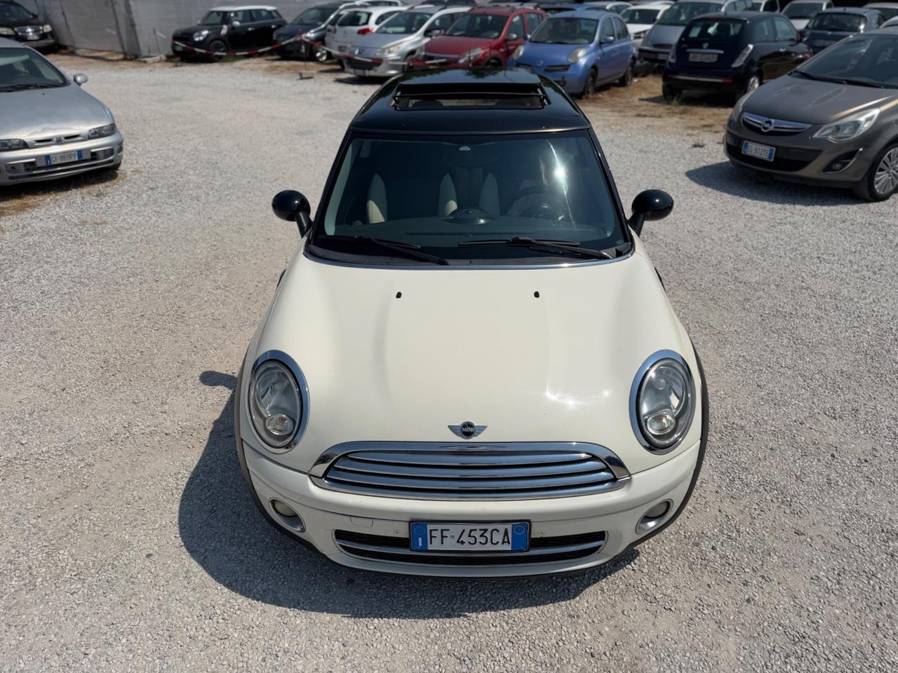Mini 1.6 16V Cooper D Chili Automatica