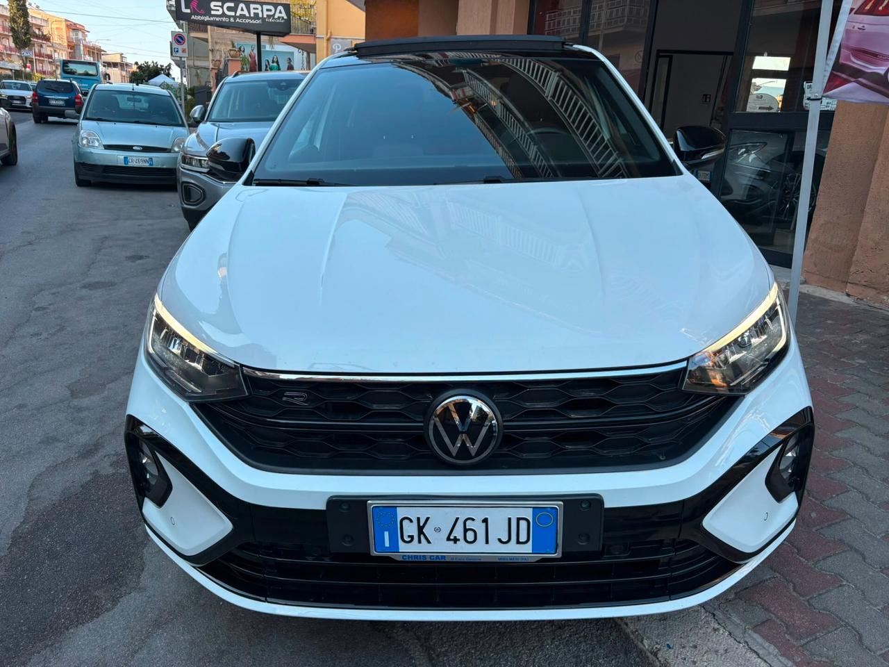 Volkswagen Taigo 1.0 TSI 110 CV R-Line + TETTO