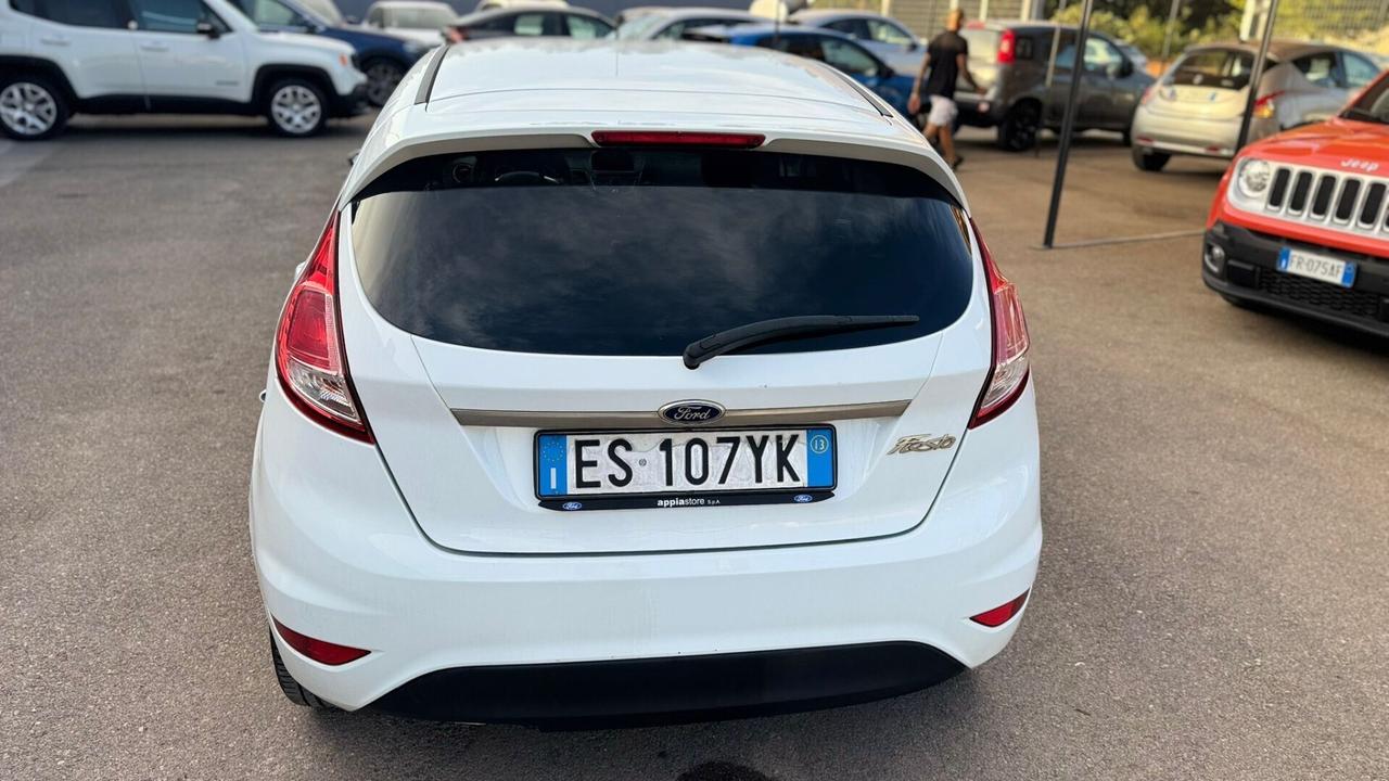 Ford Fiesta 1.5 TDCi 75CV Titanium led keyless