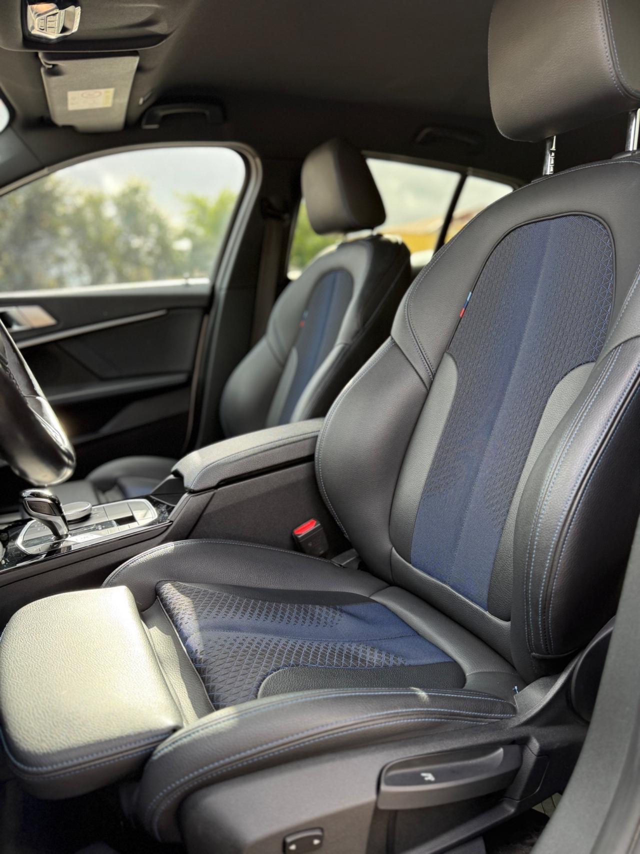 Bmw 118 118d 5p. Msport