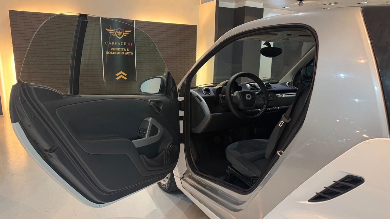 SMART FORTWO 1.0 BENZINA 71CV - 2011