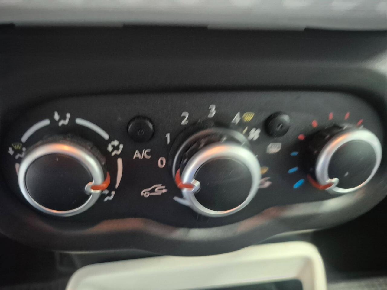 Renault Twingo SCe Lovely CON SOLI 23000 KM