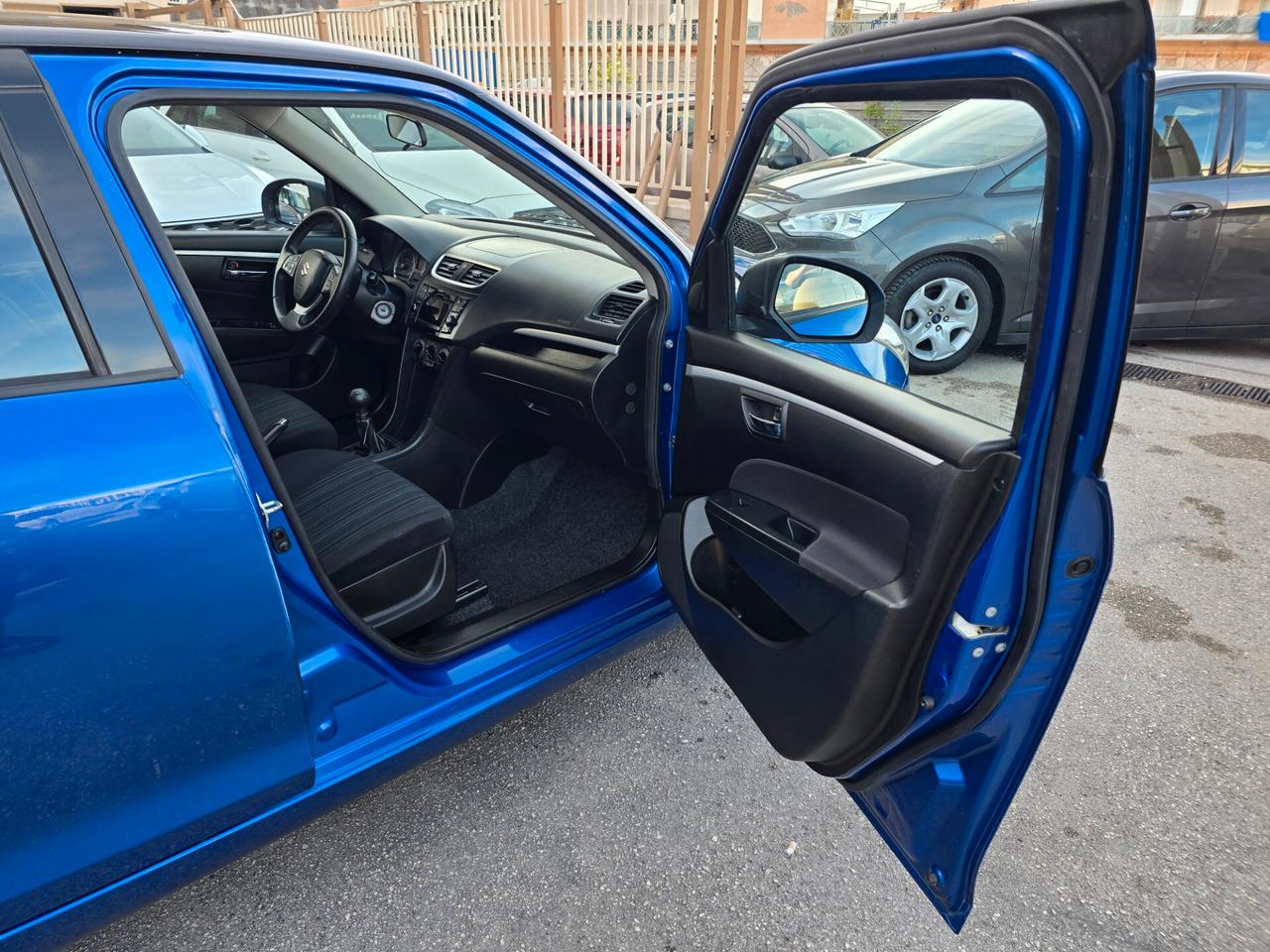 Suzuki Swift 1.2 VVT GPL 5 porte B-Cool Bi-Color