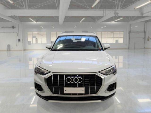 AUDI Q3 35 TDI S tronic Business Advanced