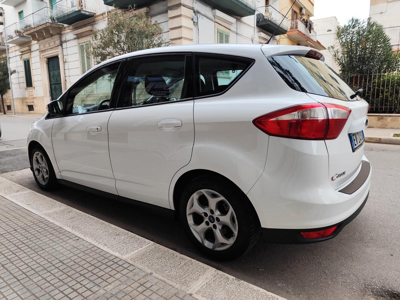 Ford C-Max 1.6 TDCi 95CV UNIPRO PERFETTA