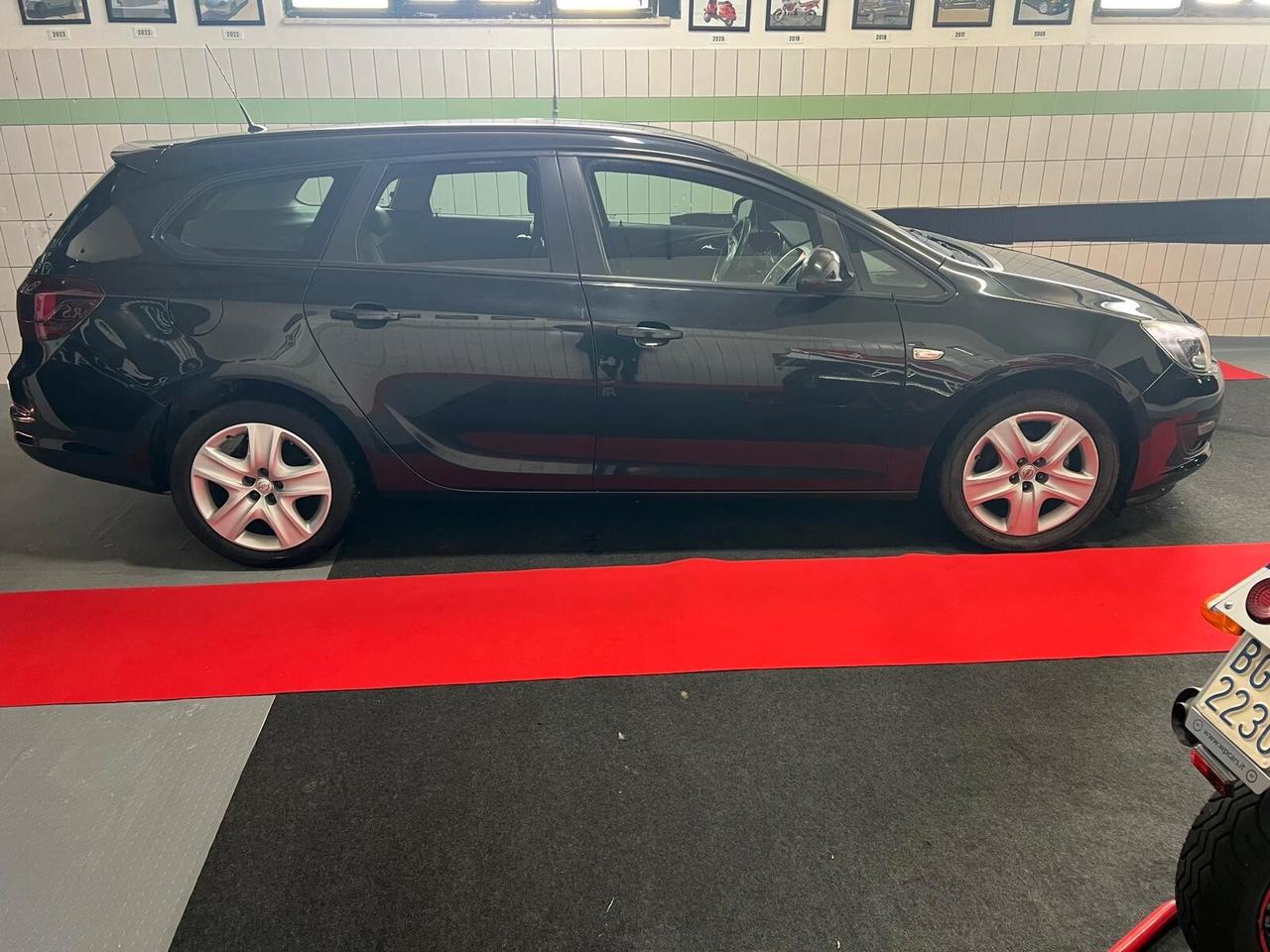 Opel Astra 1.4 Turbo 140CV Sports TourerStation Wagon GPL Tech Elective