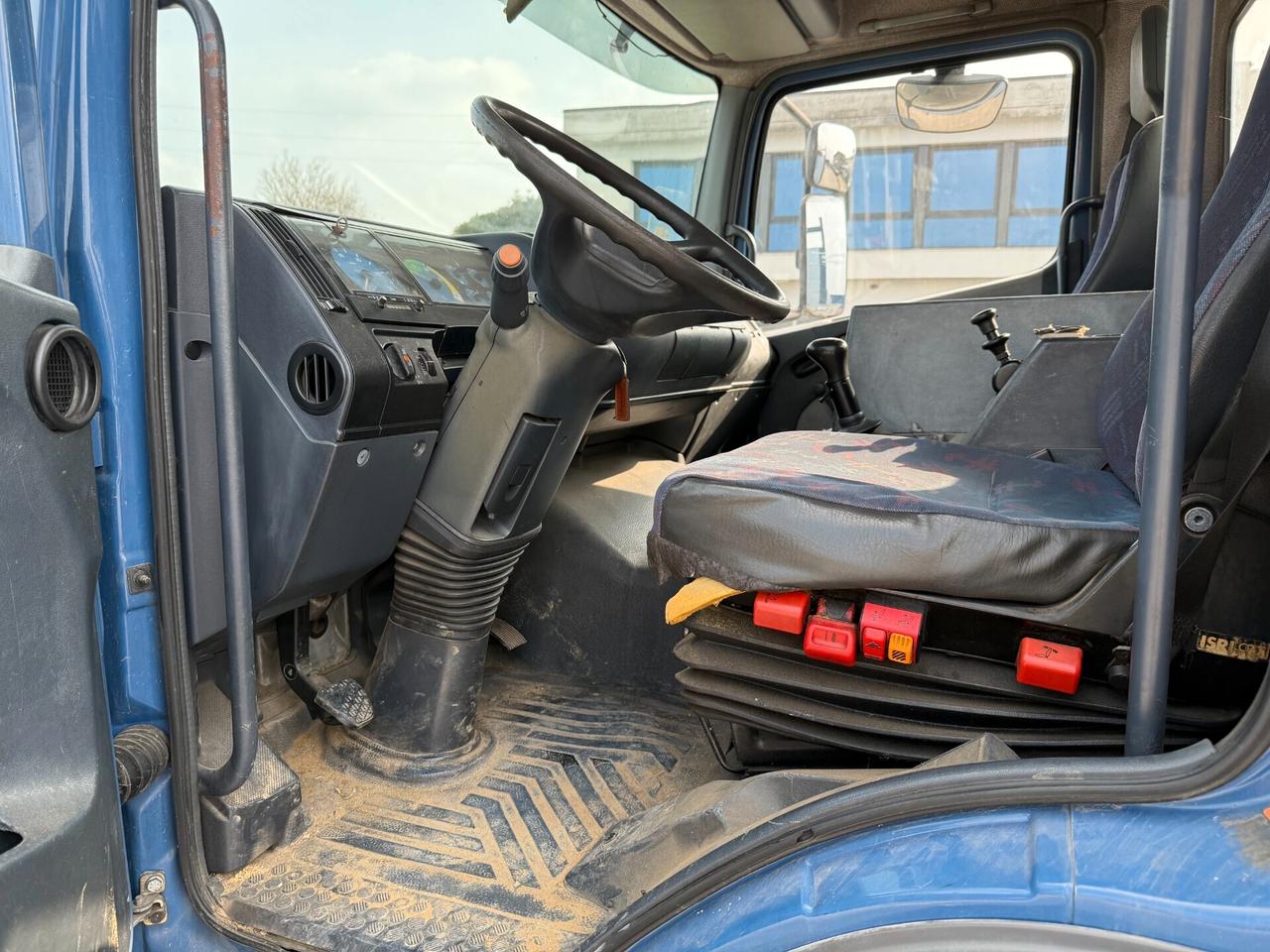 Mercedes Benz Atego 1523 Cassone + Gru Cormach 8700