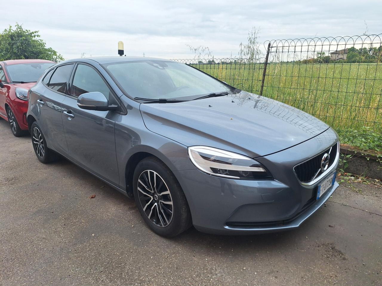 Volvo V40 T2 Business Plus - benzina -