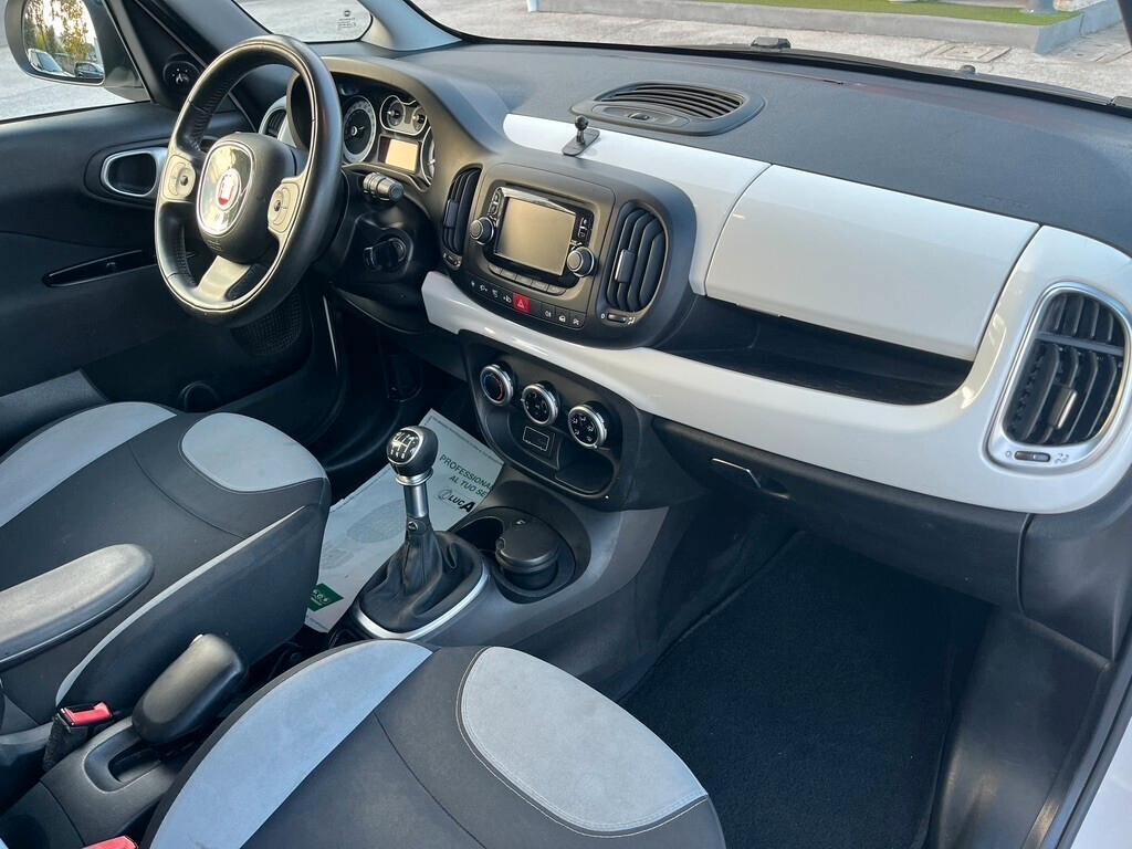 Fiat 500L Living 1.6 Multijet 120 CV tetto nero
