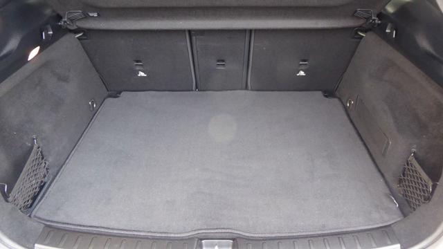 MERCEDES-BENZ GLA 180 d Automatic Progressive Advanced