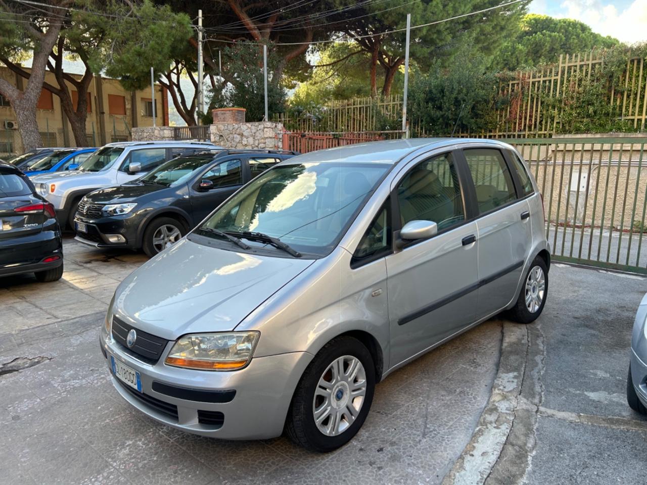 Fiat Idea 1.4 16V Emotion