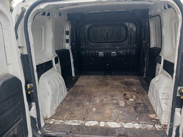 FIAT Doblo 1.3 MJ motore pochi km