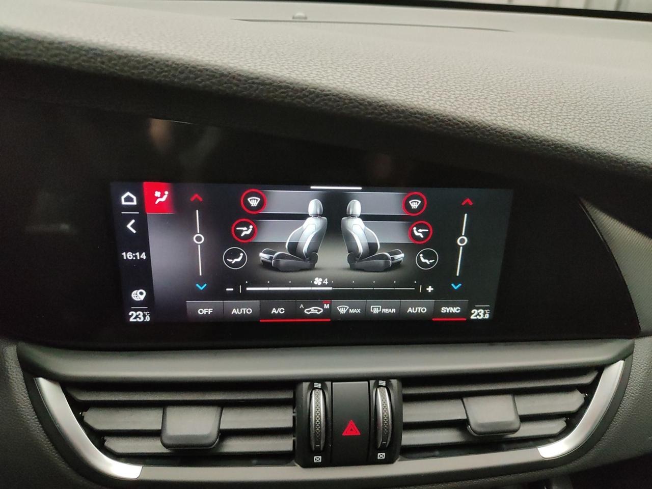 ALFA ROMEO Giulia 2023 2.2 TD 160CV SPRINT AT8