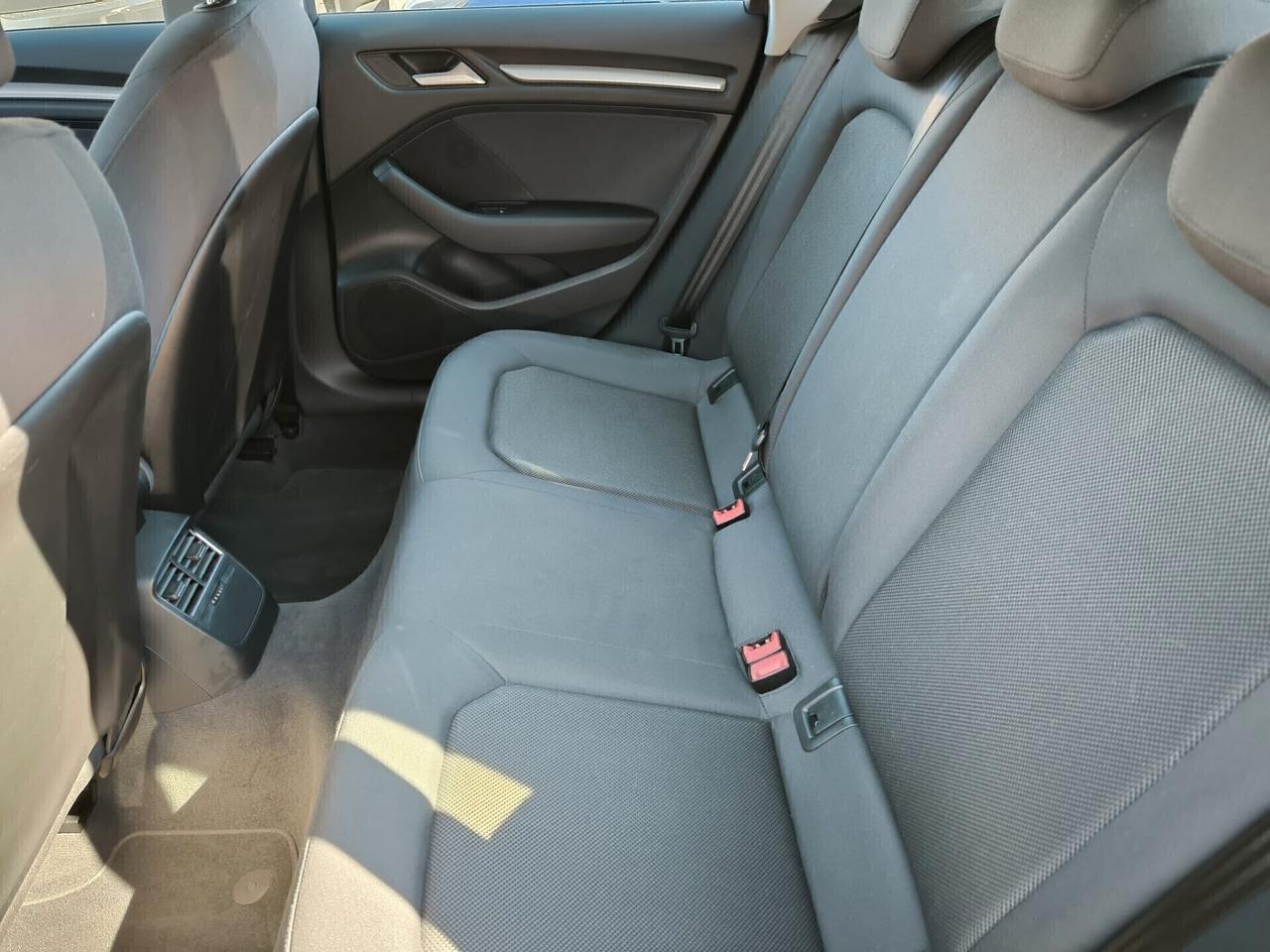 Audi A3 SPB 35 TDI S tronic Business