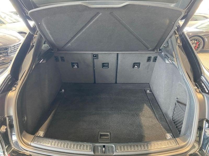 Porsche Macan 2.0 265 cv PDK - IVA Esposta
