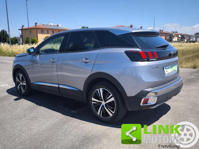 PEUGEOT 3008 BlueHDi 130 S&S Allure