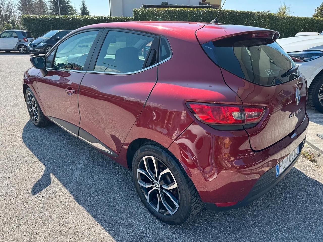 Renault Clio 1.2 75CV 5 porte Intens