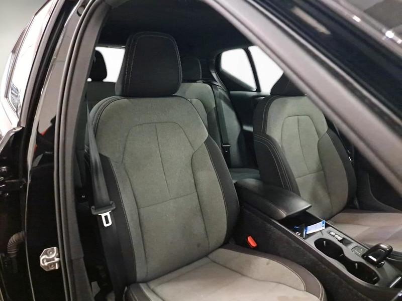 VOLVO XC40 T5 Plug-in Hybrid auto Recharge Inscription Expression