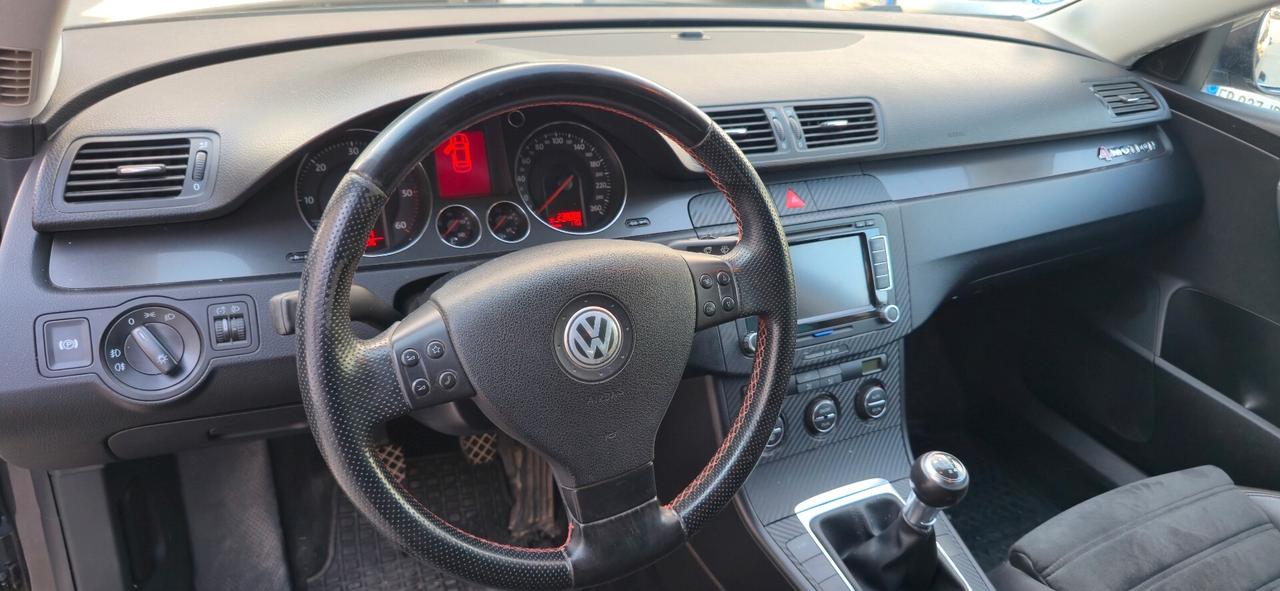 Volkswagen Passat 2.0 16V TDI 4mot. Var. Sportline