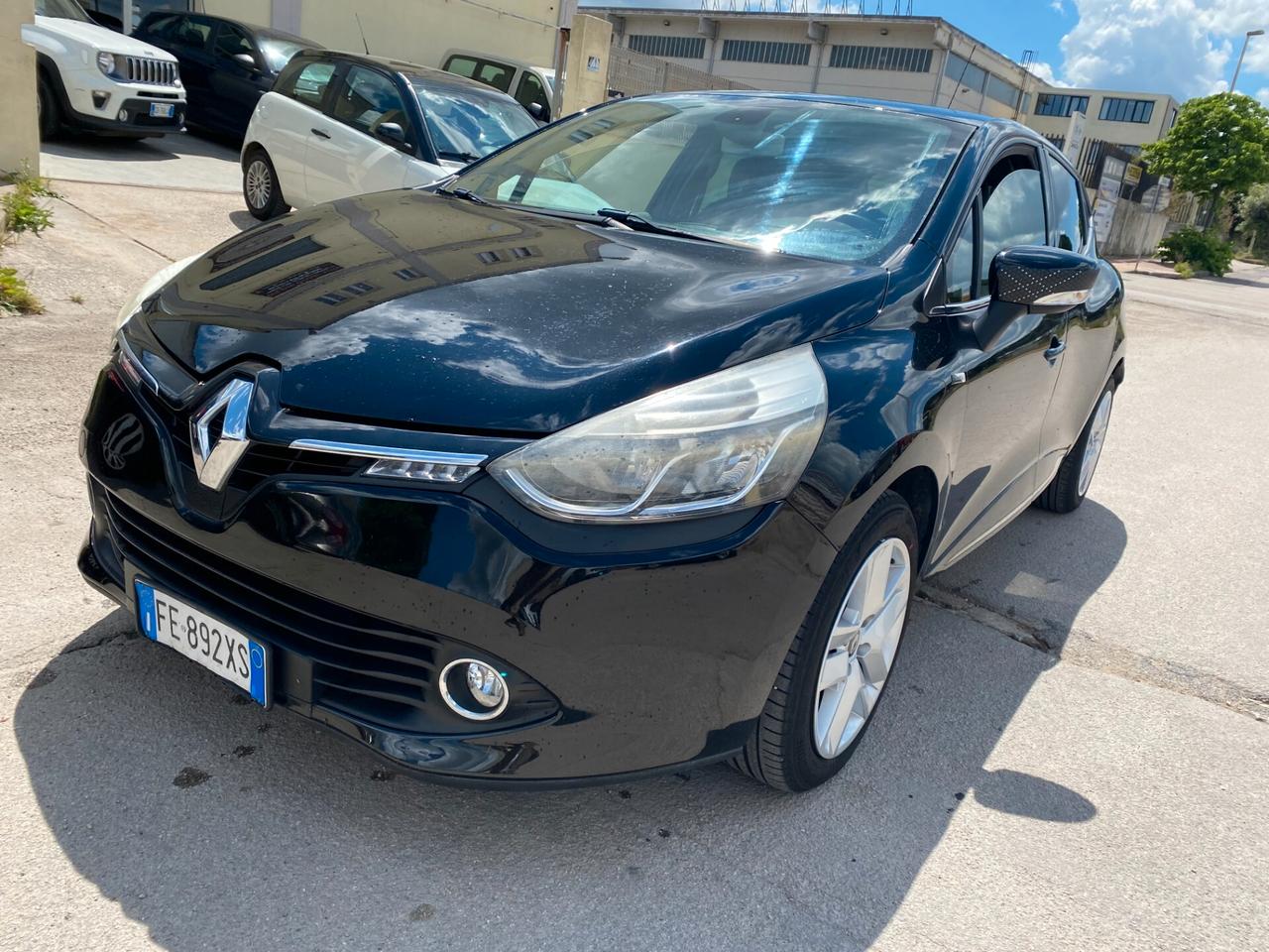 Renault Clio DIESEL 99 MILA KM