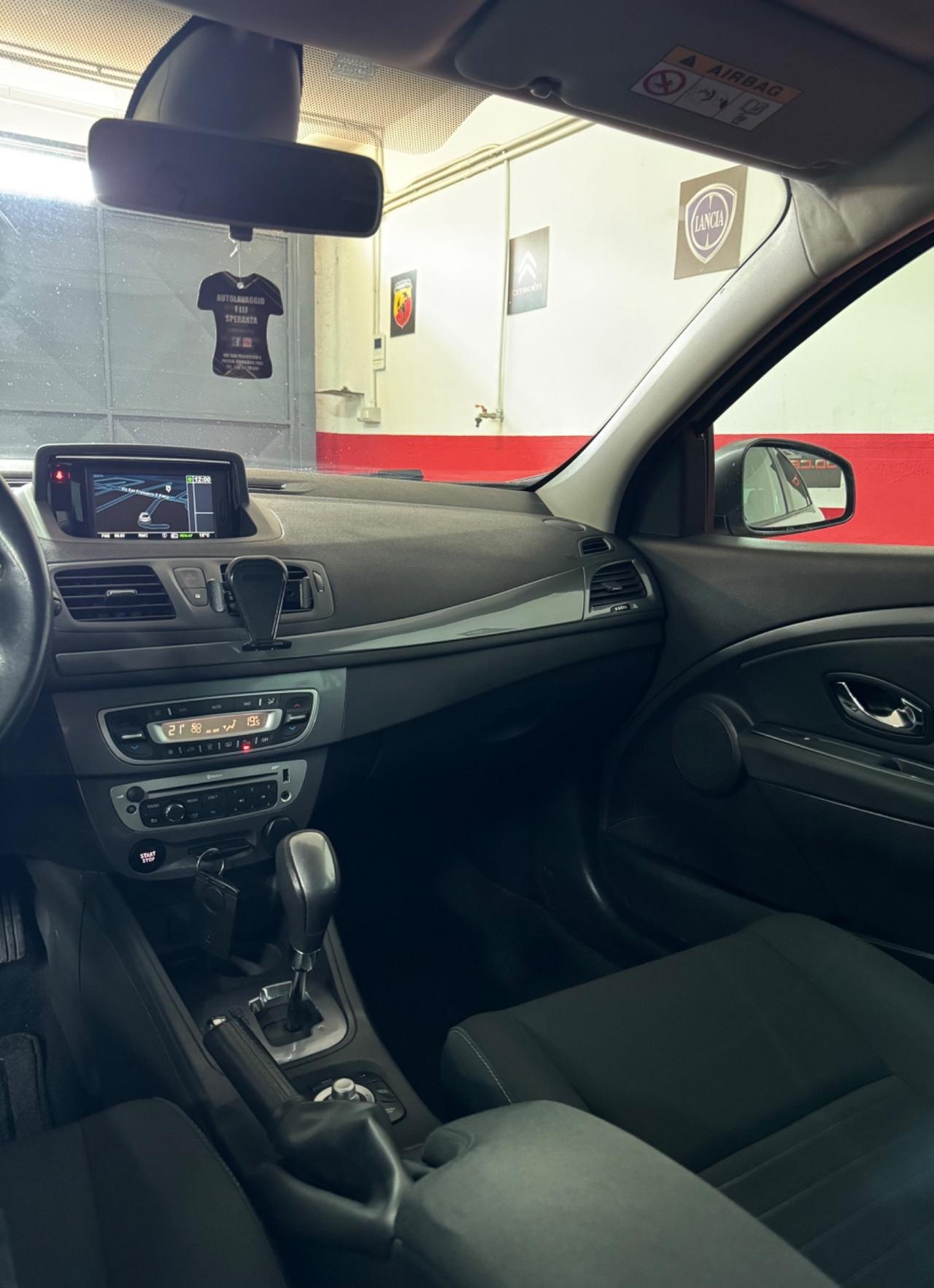 Renault Megane Mégane dCi 8V 110 CV EDC