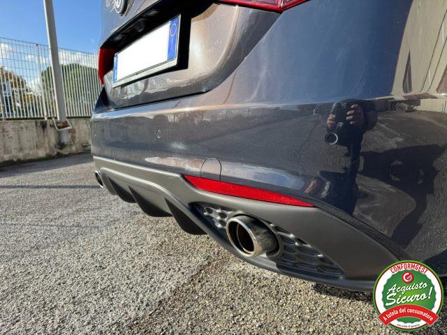 ALFA ROMEO Giulia 2.2 150cv AT8 Super R.Lega 18" Doppio scarico