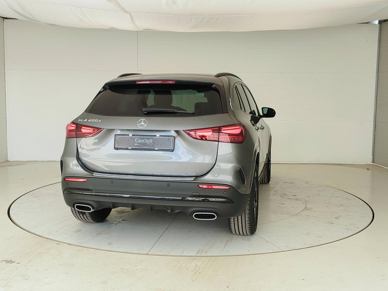 Mercedes-Benz GLA 200 d automatic