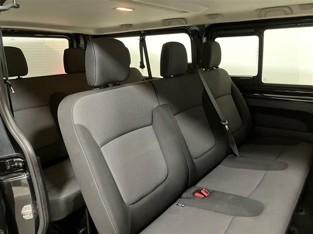 RENAULT Trafic passenger 2.0 Blue dci 110cv L2H1 Zen