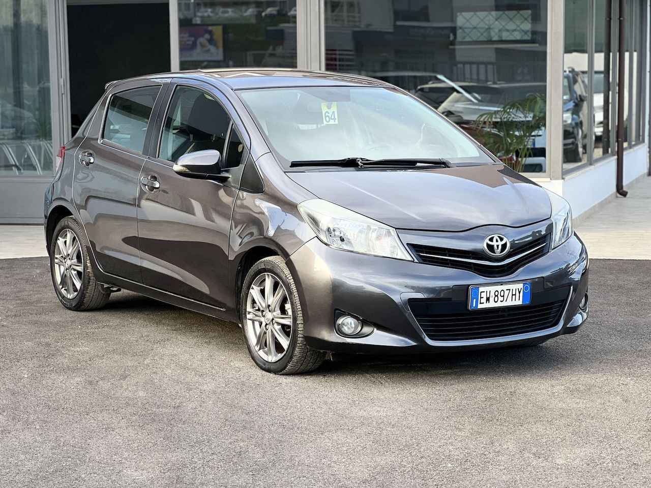 Toyota Yaris 1.4 D-4D Style M-MT 2014