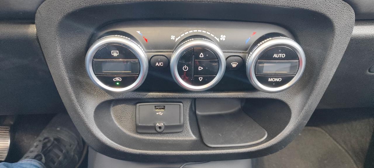 Fiat 500L Turbo Natural Power Lounge Sport