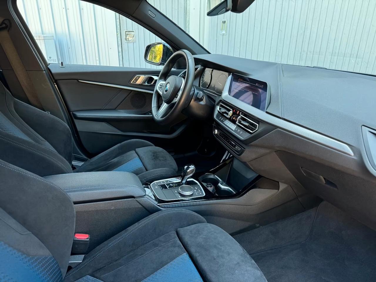 Bmw 118 d M SPORT SED.GUS KAMERA "18" APPLE CARPLAY