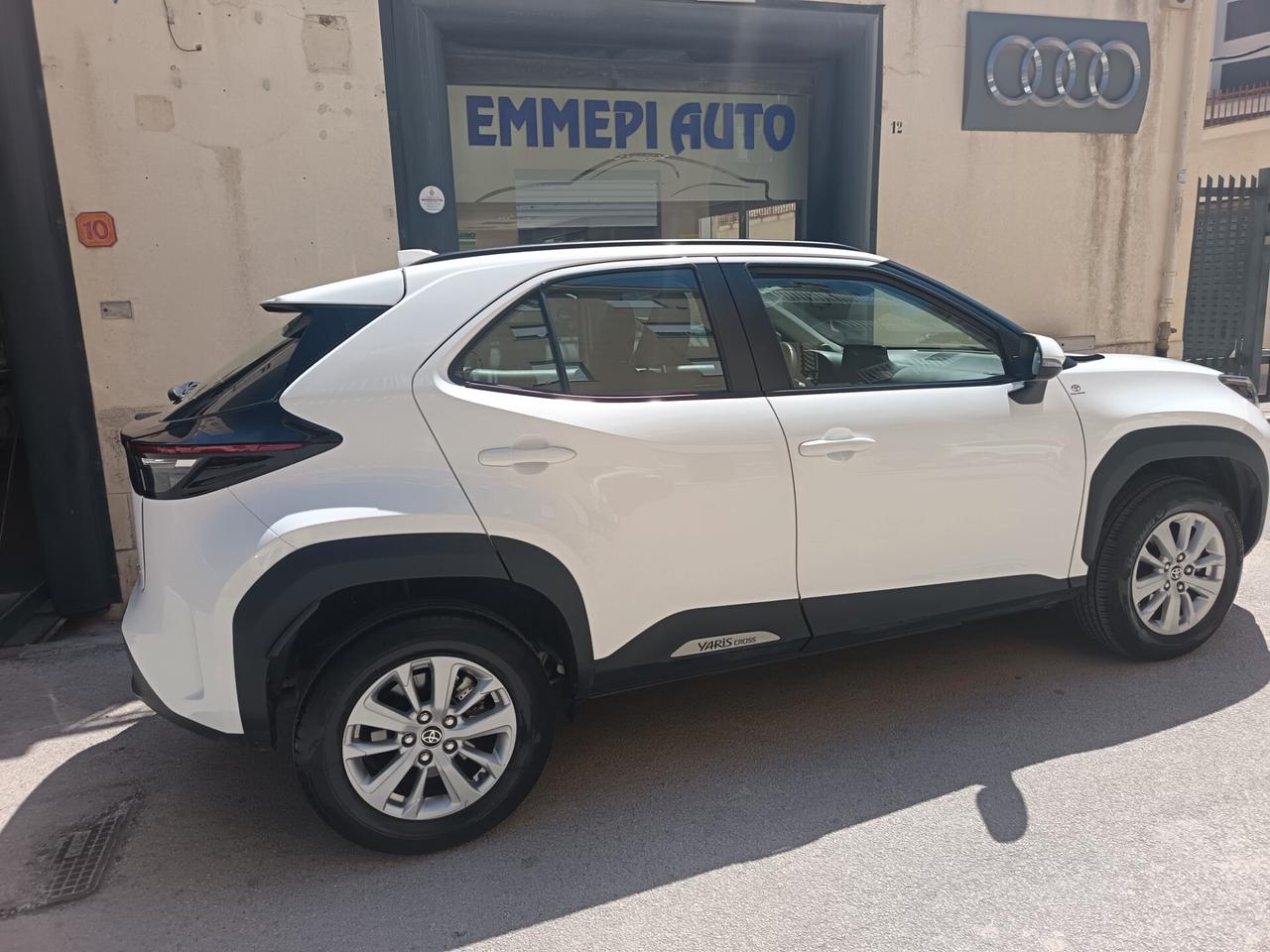 Toyota Yaris Cross 1.5 Full Hybrid 5p. km 32000