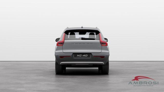 VOLVO XC40 B3 Mild hybrid Benzina Core