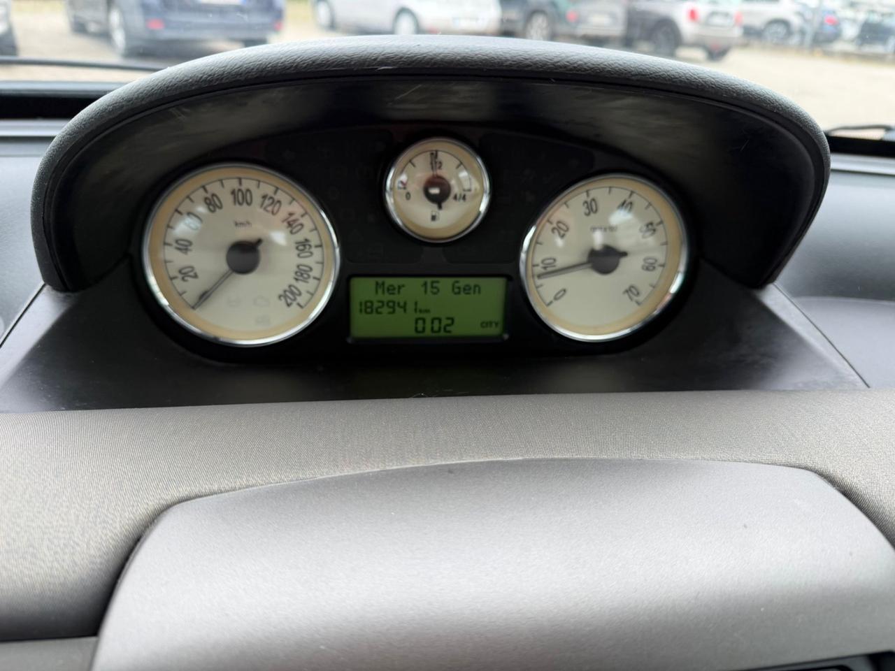 LANCIA YPSILON 1.2 BENZINA NEOPATENTATI