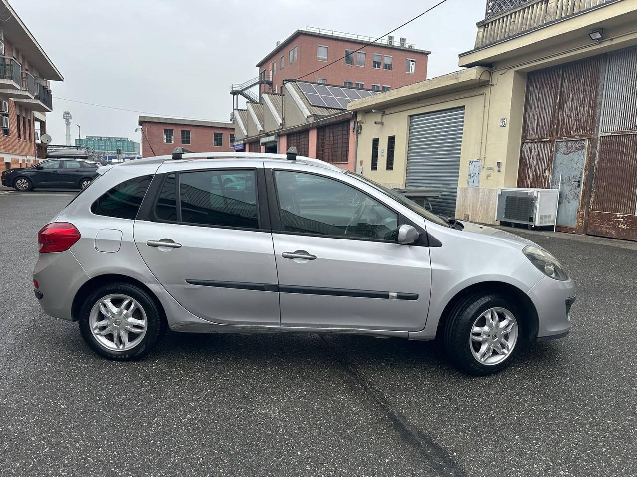 Renault Clio Storia 1.2 16V 5 porte Dynamique