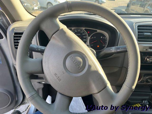 ISUZU D-Max 3.0 TD cat Space Cab 4WD Pick-up LS Aut.