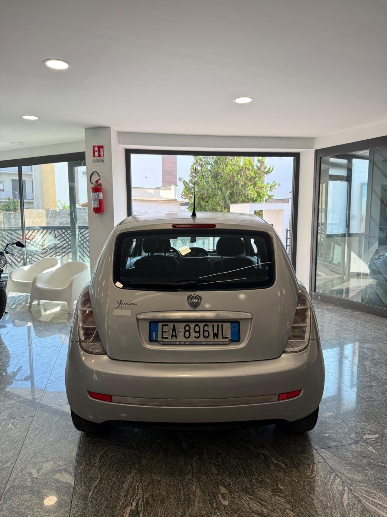 Lancia Ypsilon 1.3 MJT 75 CV Elle