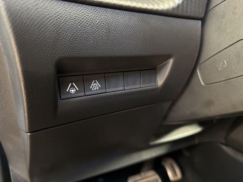 Peugeot 2008 motore elettrico 136 CV GT Pack