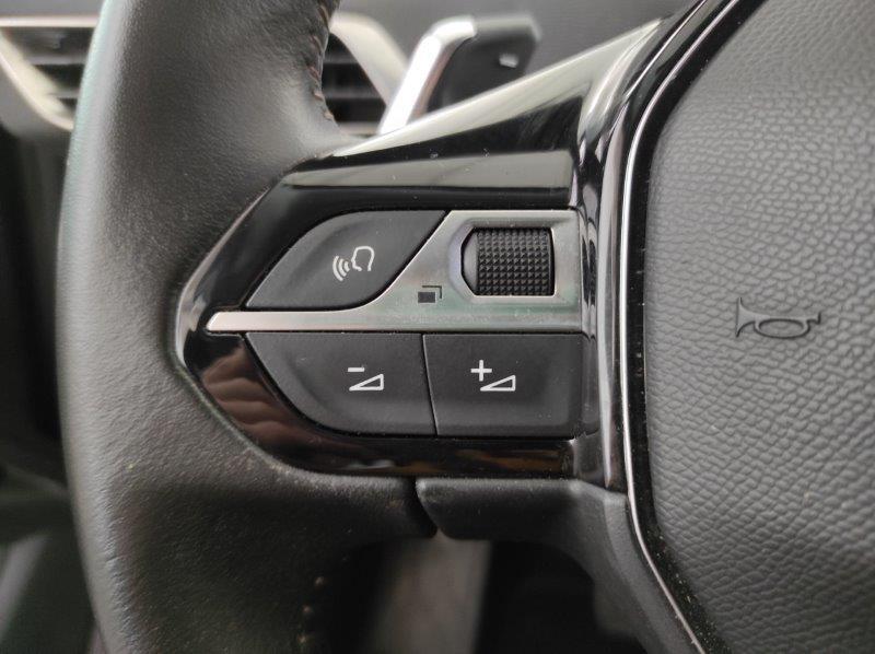 PEUGEOT 3008 2ª serie - 3008 BlueHDi 130 S&S EAT8 Allure