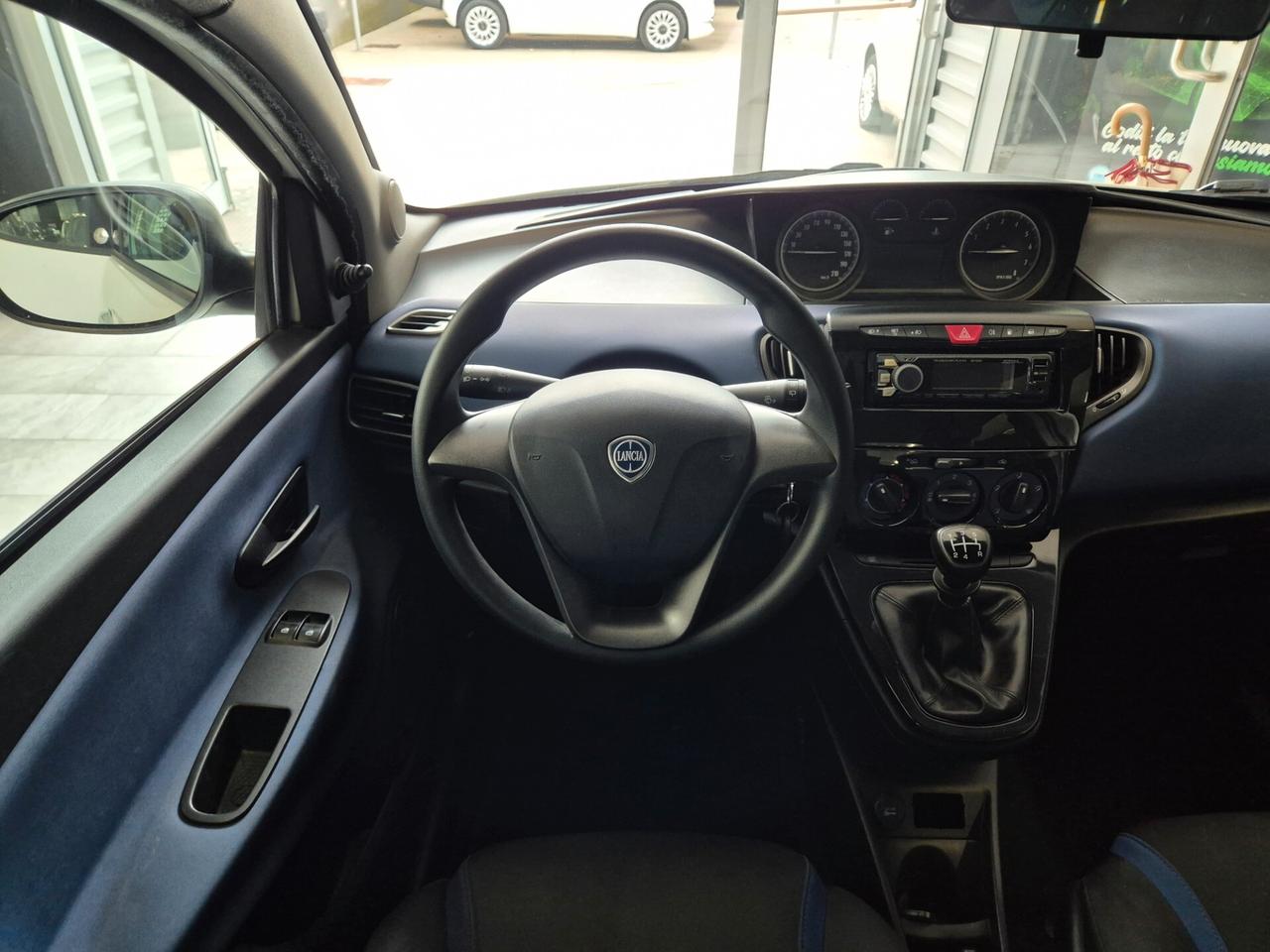 Lancia Ypsilon 1.2 69 CV 5 porte GPL Ecochic Silver