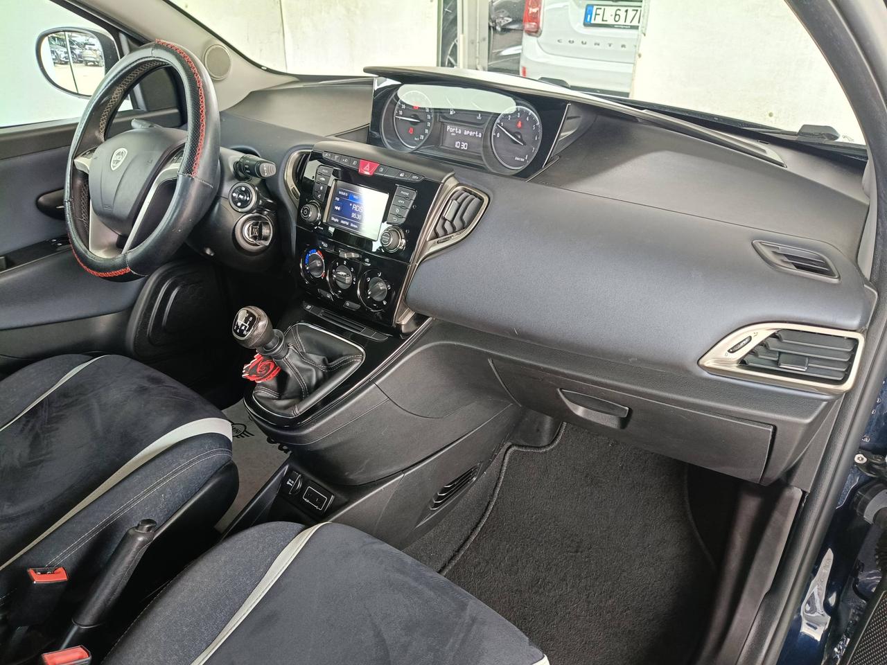 LANCIA Ypsilon III 2015 - Ypsilon 1.2 Mya 69cv