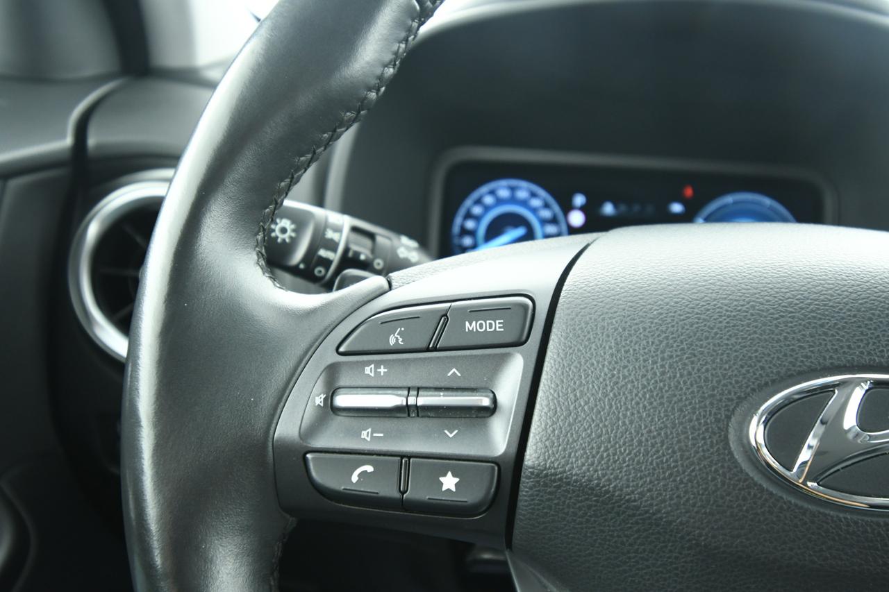 HYUNDAI Kona 64 kWh EV Xclass FULL LED+ACC+HEAD-UP+CAMERA+APP CONNECT